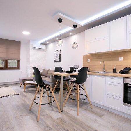 Babylon Park Apartment Sandanski Esterno foto