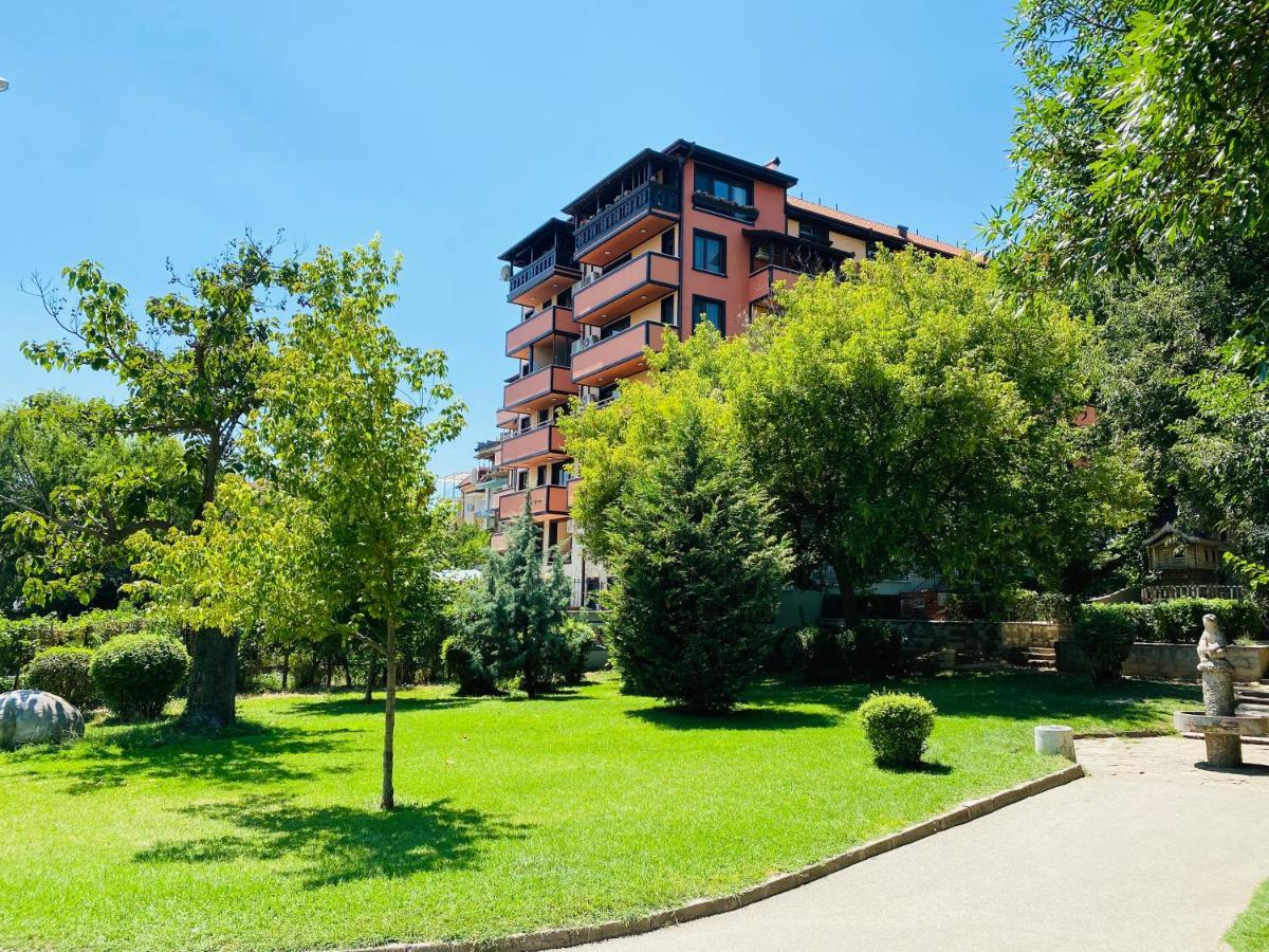 Babylon Park Apartment Sandanski Esterno foto